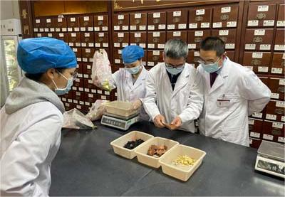 重庆中医肿瘤医院：失眠应该吃些什么好？